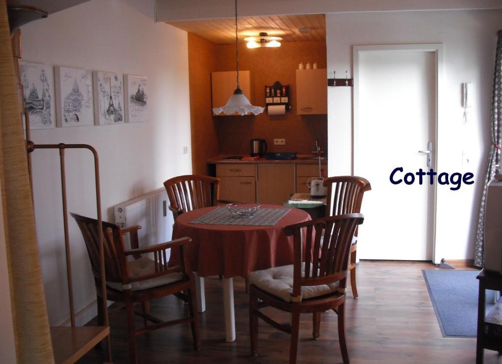 City-Ferienwohnungen-Dresden - Zentral Gelegen Im Haus Louisenstrasse 11 - Dresden-Neustadt Стая снимка